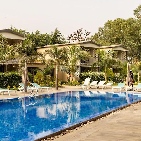 Hotel Du Parc Ngaring Ngoại thất bức ảnh